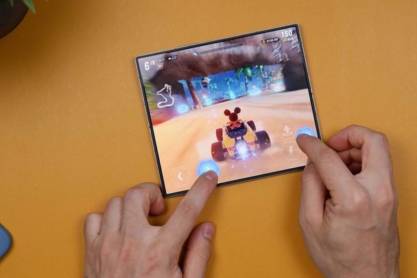 iPhone Fold's Button Placement Makes Perfect Sense for Durability