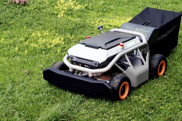The Mowrator S1: How a Remote-Controlled Mower Is Gamifying Lawn Care