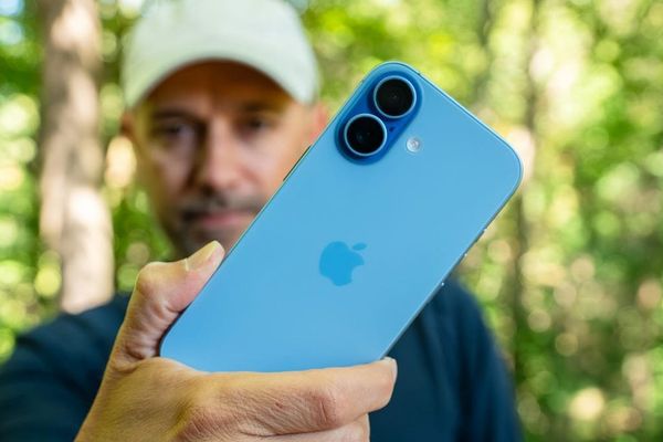 The Overlooked Revolution: How iPhone 17's Selfie Camera Redefines Mobile Storytelling