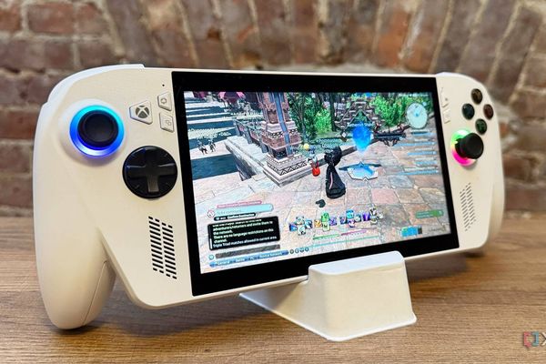 ROG Xbox Ally X's AI Clipping Feature: Microsoft's Answer to SteamOS Gaming Innovation