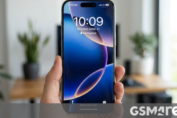 Apple's 20th Anniversary Celebration: Quad-Curved Design Coming to 2027 iPhone Pro Models