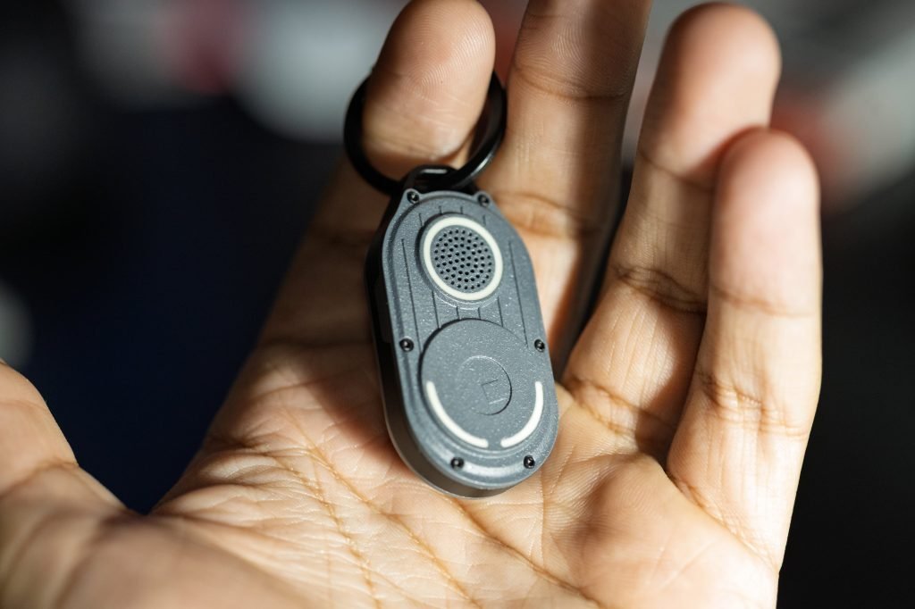 These two new Find My accessories solve some of AirTag's biggest gaps [Hands-on] - 9to5Mac