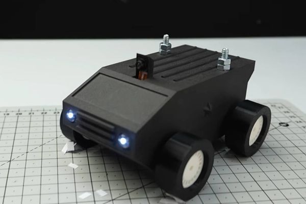 This $30 ESP32 project lets you drive a tiny spy car with a live camera