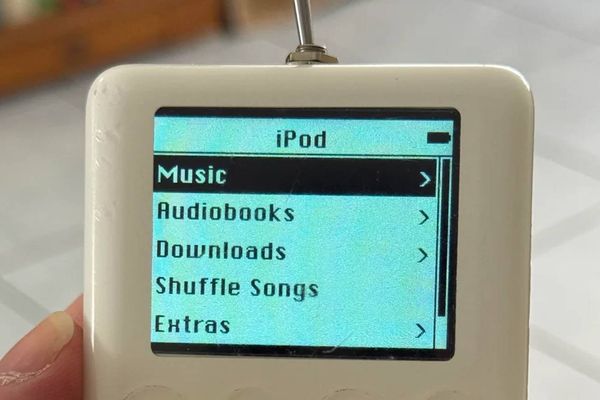 This 3rd-gen iPod resurrected with a Raspberry Pi proves people still love Apple's older products