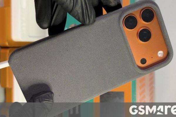 This case adds a Lightning port to the Apple iPhone 17 Pro