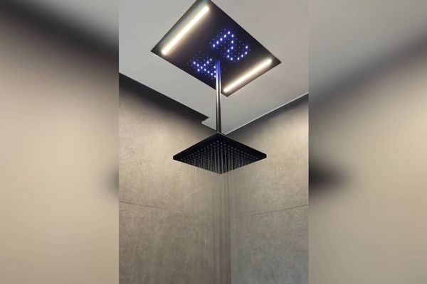 ESP32 Shower Temperature Display: DIY IoT Solution for Bathroom Safety