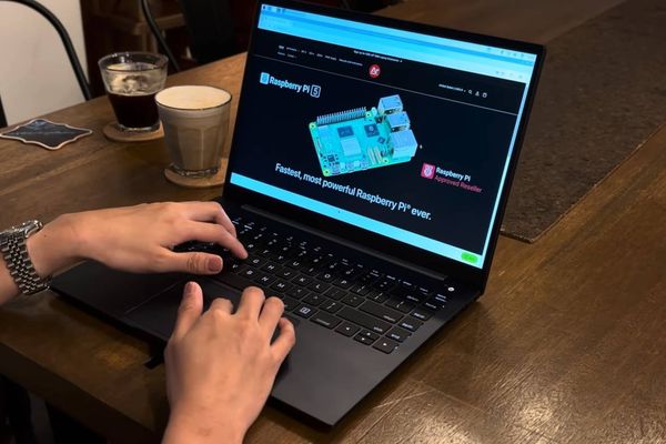 The Argon One Up: A Raspberry Pi Laptop That Actually Made It to Market