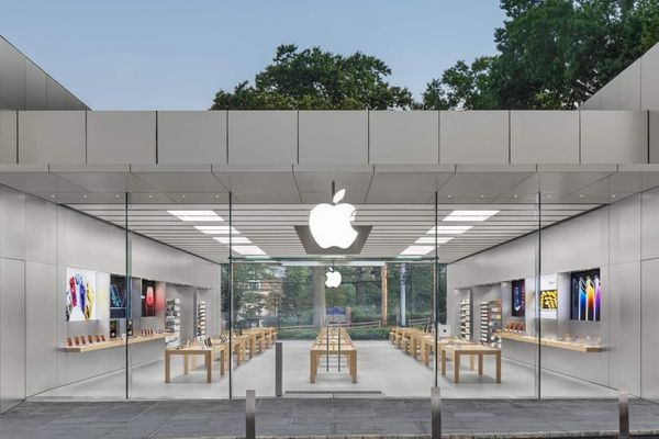 Armed Hijacking of Apple Delivery Truck Leads to $1.2 Million Theft and Federal Indictments