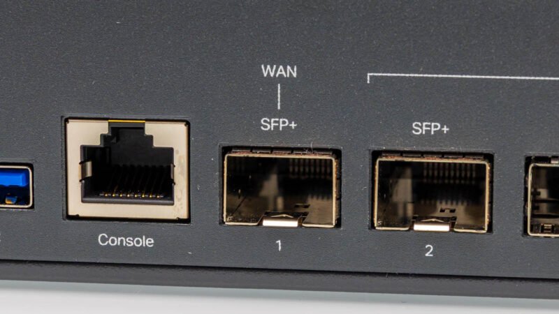 TP Link Omada VPN Gateway ER8411 10G SFP+ WAN Port 1