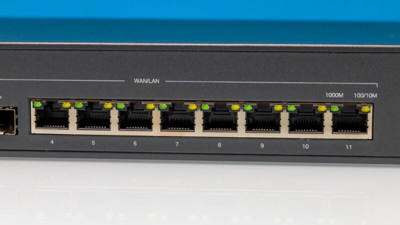 TP Link Omada VPN Gateway ER8411 GbE RJ45 WAN_LAN Ports 1