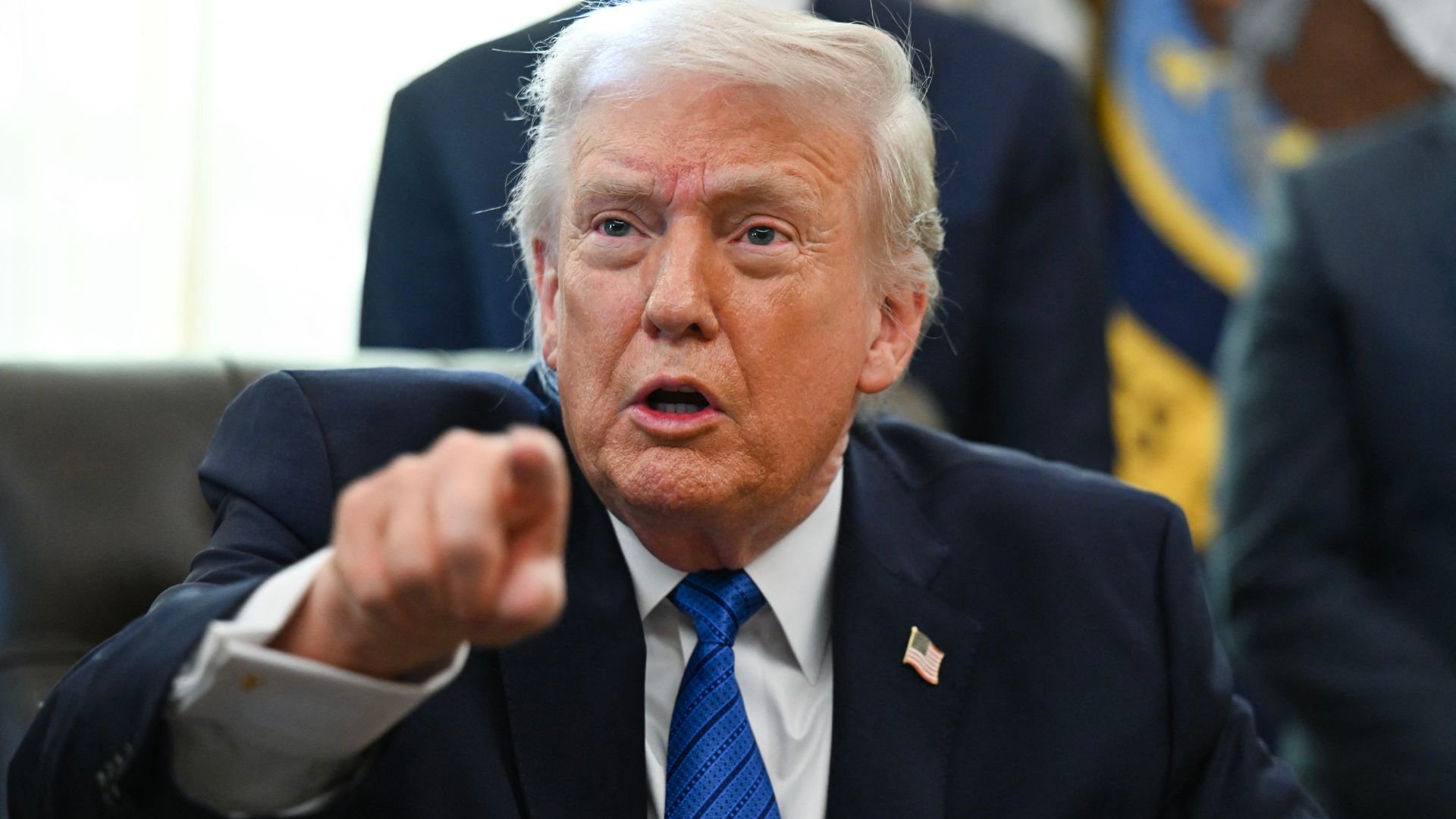 Pres. Trump pointing