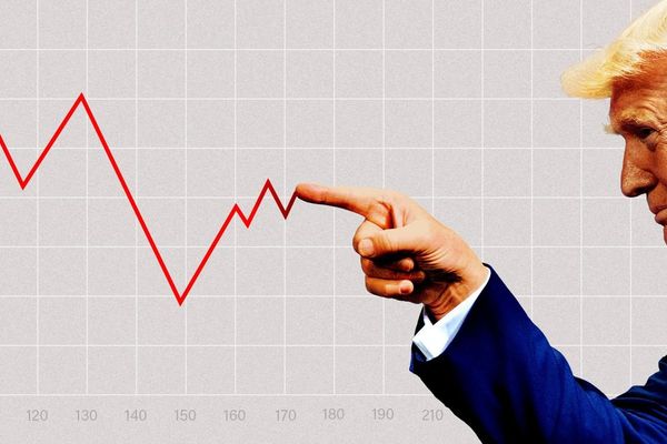 Trump Calls for Rate Cuts as Consumer Debt Costs Mount