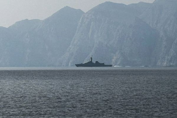 Trump struggles to build coalition to reopen Strait of Hormuz amid Iran war