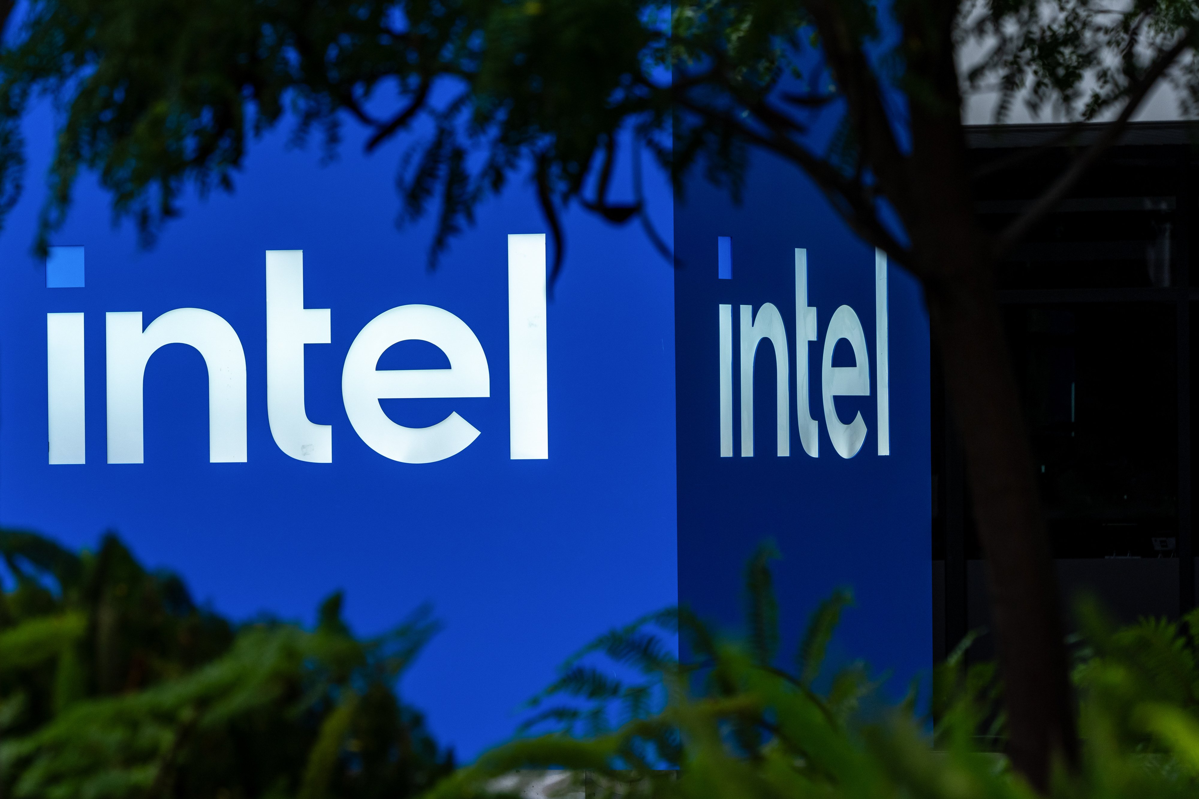 Intel Logo