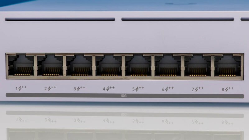 Ubiquiti UniFi USW Pro XG 8 PoE 10GbE PoE++ Ports 1