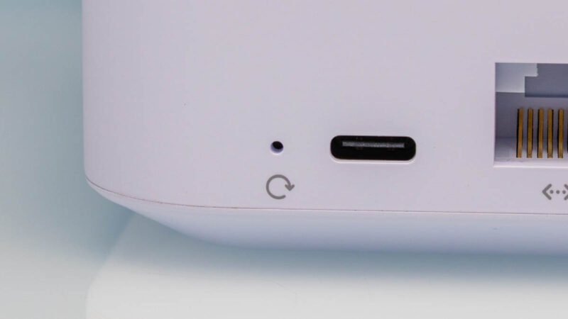 Ubiquiti UniFi Next Gen Gateway Lite Reset Button 1