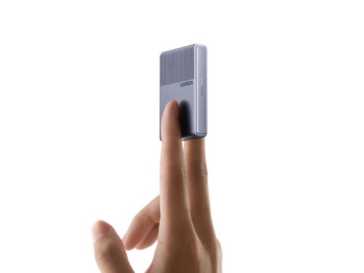 The Ugreen Nexode Air 45W Charger Slim