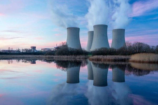 UK Nuclear Project Raises Concerns Over Risk Allocation and Consumer Costs