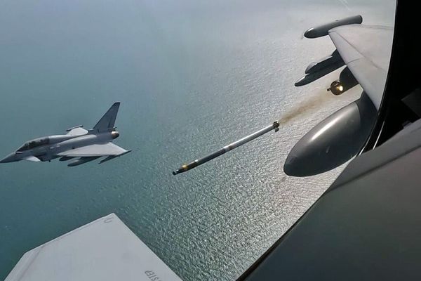 UK Typhoon Jets Receive Low‑Cost Laser‑Guided APKWS Rockets for Middle‑East Drone Defence