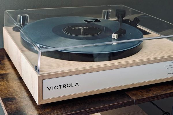 Victrola Harmony Turntable Review: Bridging Analog Warmth with Digital Convenience