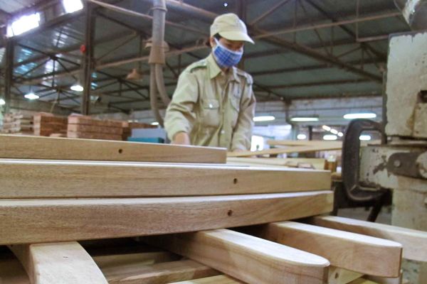 Vietnamese Furniture Makers Pivot to Middle East and India Amid U.S. Tariff Pressure