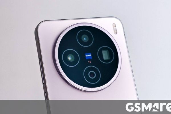 vivo X200T First Look: Triple 50MP Cameras Meet Long-Term Software Support