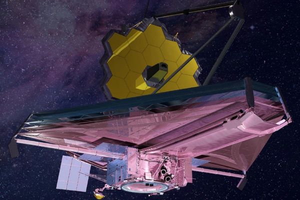 Webb Telescope Captures Unprecedented Detail of Helix Nebula's Dying Star Aftermath