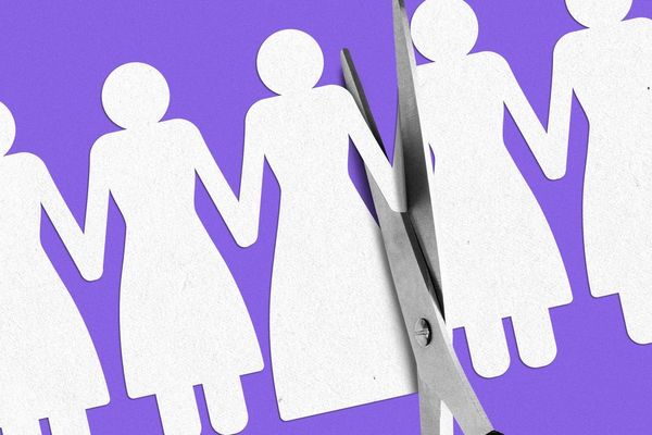 The Downsized Wedding Party: How Couples Are Cutting Costs and Complexity