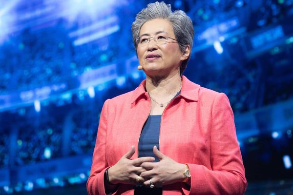 AMD's Mixed Portfolio Triggers Investor Anxiety Despite Strong AI Growth
