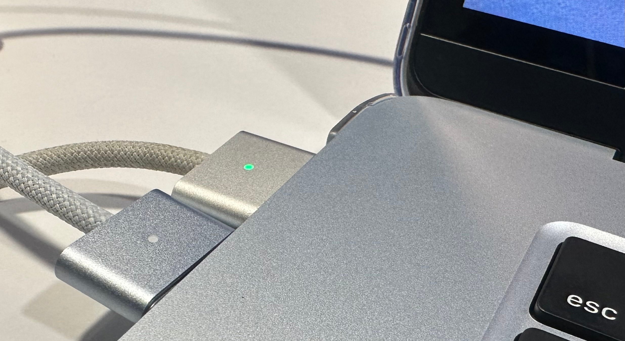 Why charging overnight doesn't ruin the battery anymore - Low End MacLow End Mac