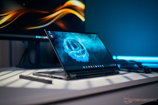 Asus ProArt PX13's 60 Hz OLED Screen: Why the High-End Creator Laptop Still Uses Last Year's Panel