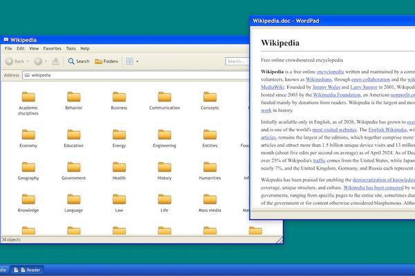 Wikipedia File Explorer – Bringing the Encyclopedia to a Windows XP‑style Desktop