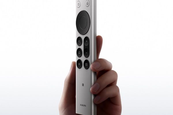 Xiaomi Bluetooth Remote 2 Pro: NFC Screen Casting Meets USB-C Convenience