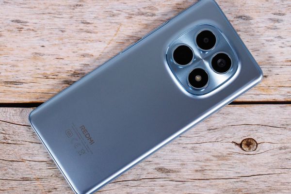 Xiaomi Redmi Note 15 5G Review: Budget Brilliance with Compromises