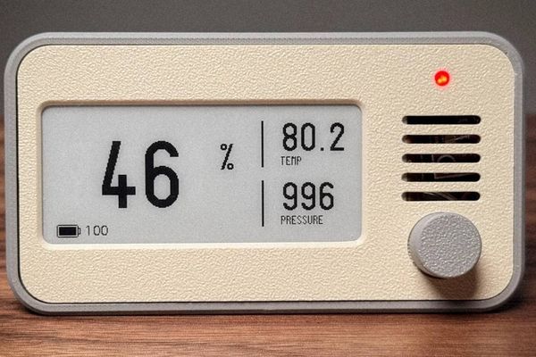 ESP32 e-Ink Environmental Monitor Shows the Practical Side of Cross-Platform IoT Work