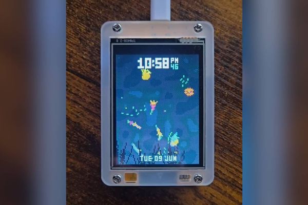 You, too, can run this adorable pixel aquarium on your ESP32 CYD