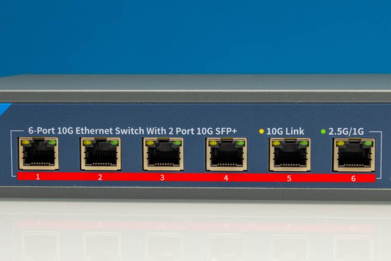 YuanLey YS100 0602T 10Gbps RJ45 Ports 1