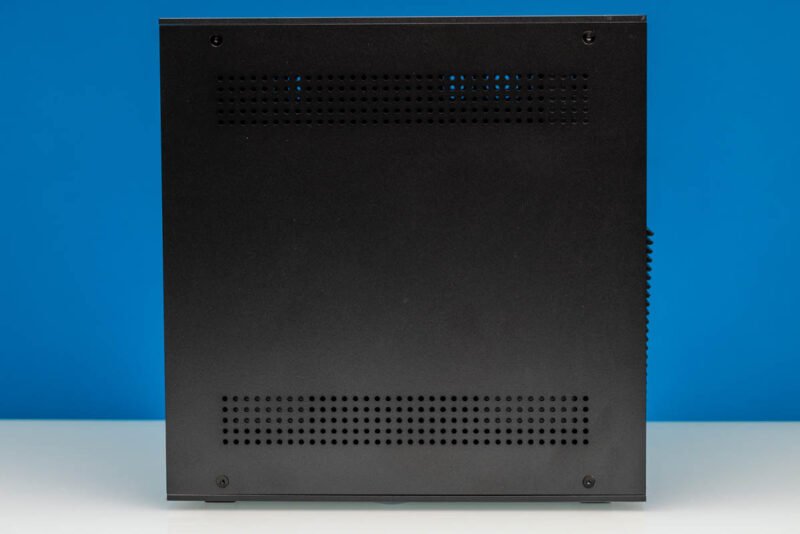 ZimaCube 2 Pro NAS Side 1